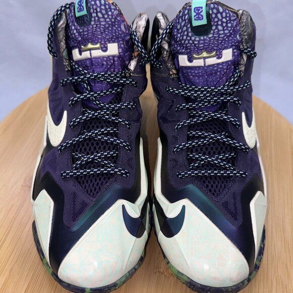 Nike LeBron James XI GS All Star Nola Gumbo Green Glow Sz 5.5Y 621712-701 - Picture 2 of 9
